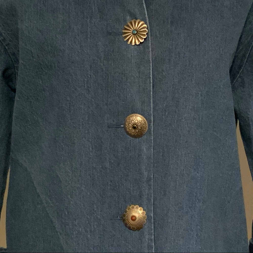 Denim Shirt/Jacket with Decorative “Concha” Style Buttons - Picture 3 of 9